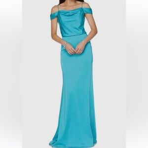 Elegant Blue Sleeveless Gown